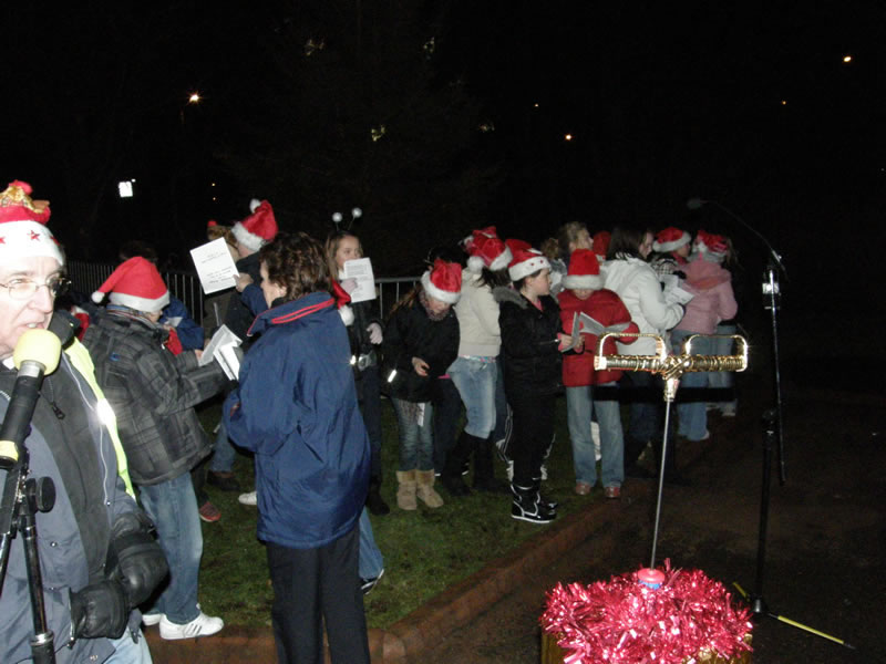 Christmas Lights Switch On 2008