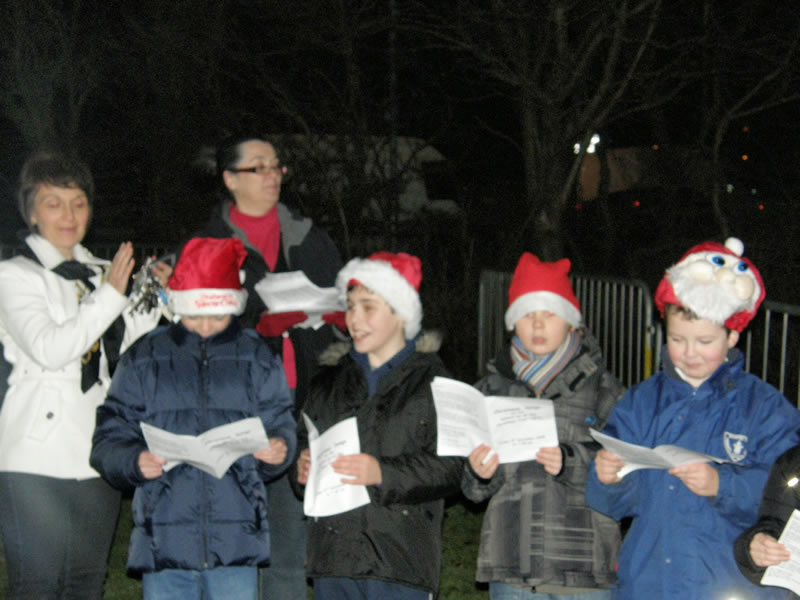 Christmas Lights Switch On 2008
