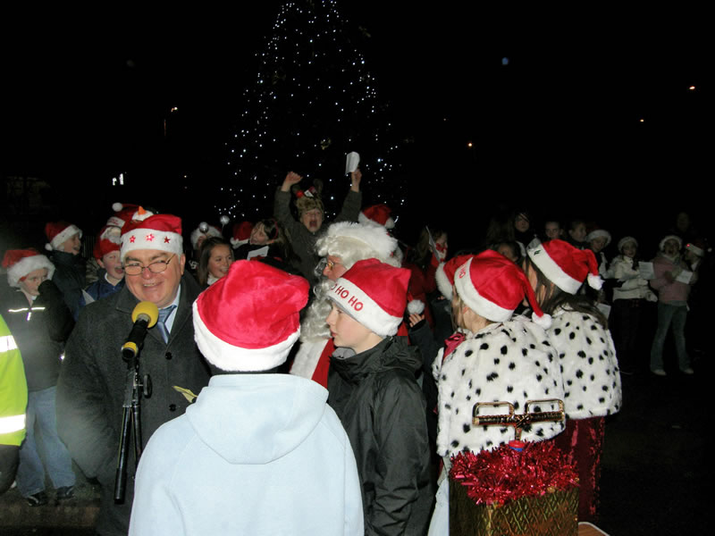 Christmas Lights Switch On 2008