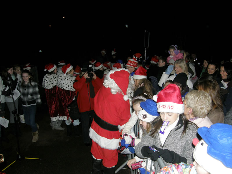 Christmas Lights Switch On 2008